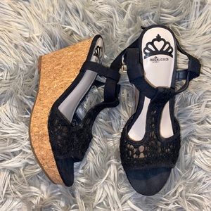 Black lace wedges🖤